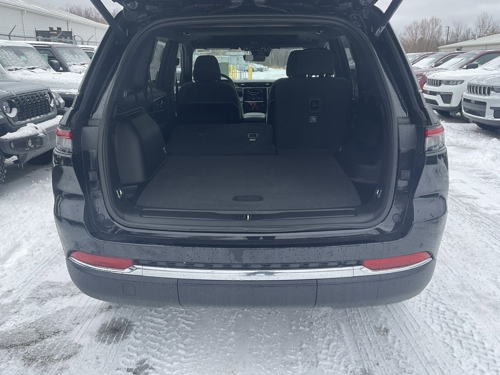 New 2026 Jeep Grand Cherokee 4WD image 14