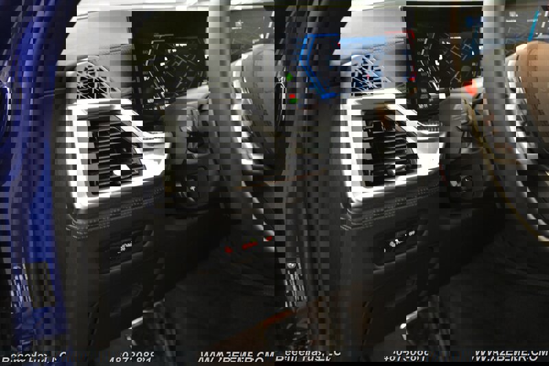 Used 2025 BMW X6 M Competition w/ Executive Package image 28