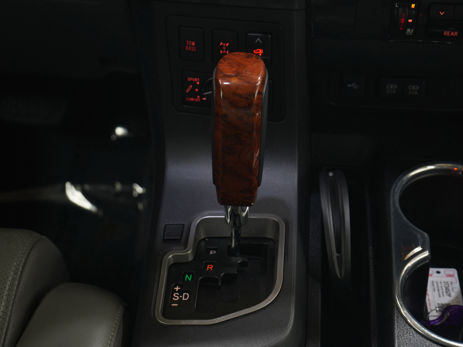 Used 2021 Toyota Sequoia Platinum image 22