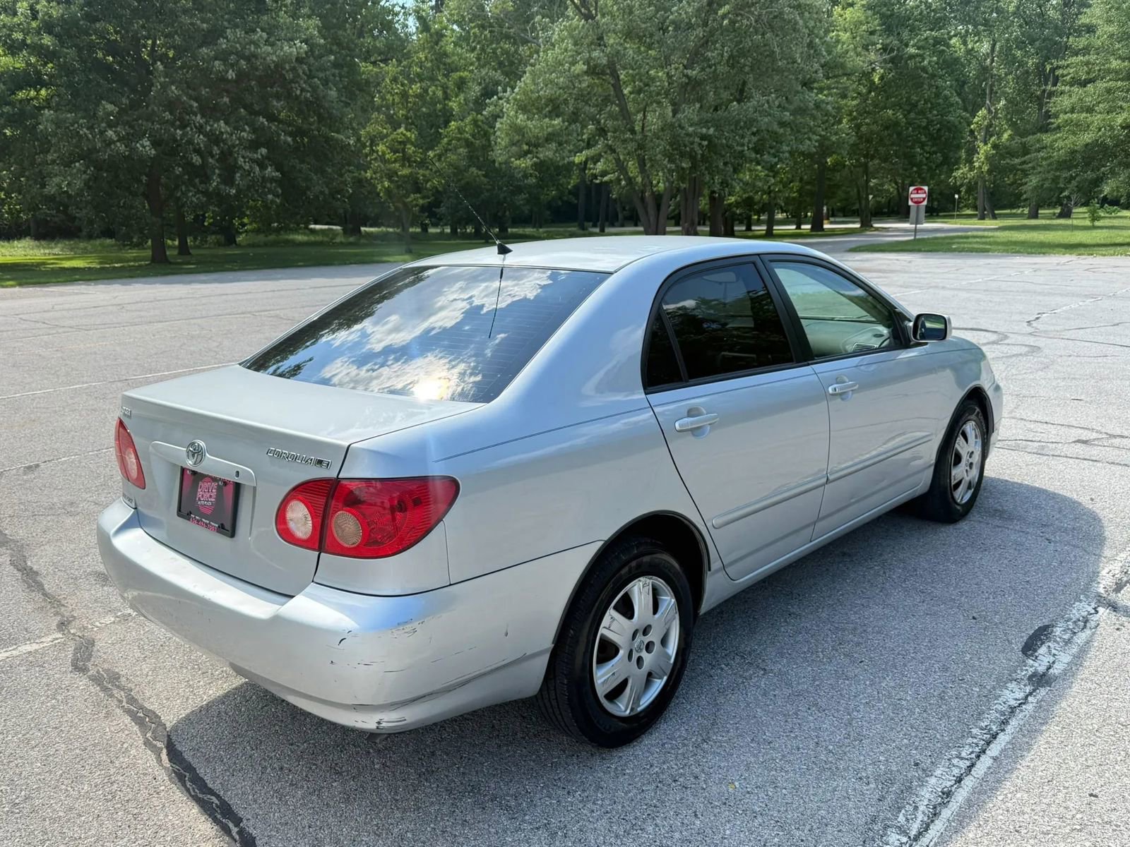 Used 2005 Toyota Corolla CE FWD image 5