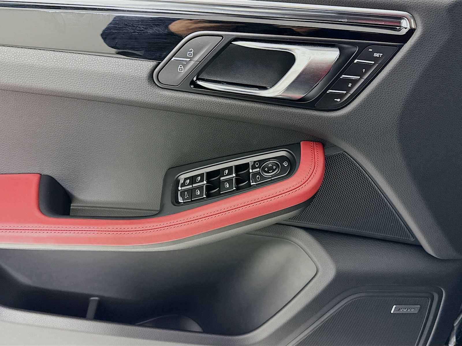 New 2026 Porsche Macan image 11