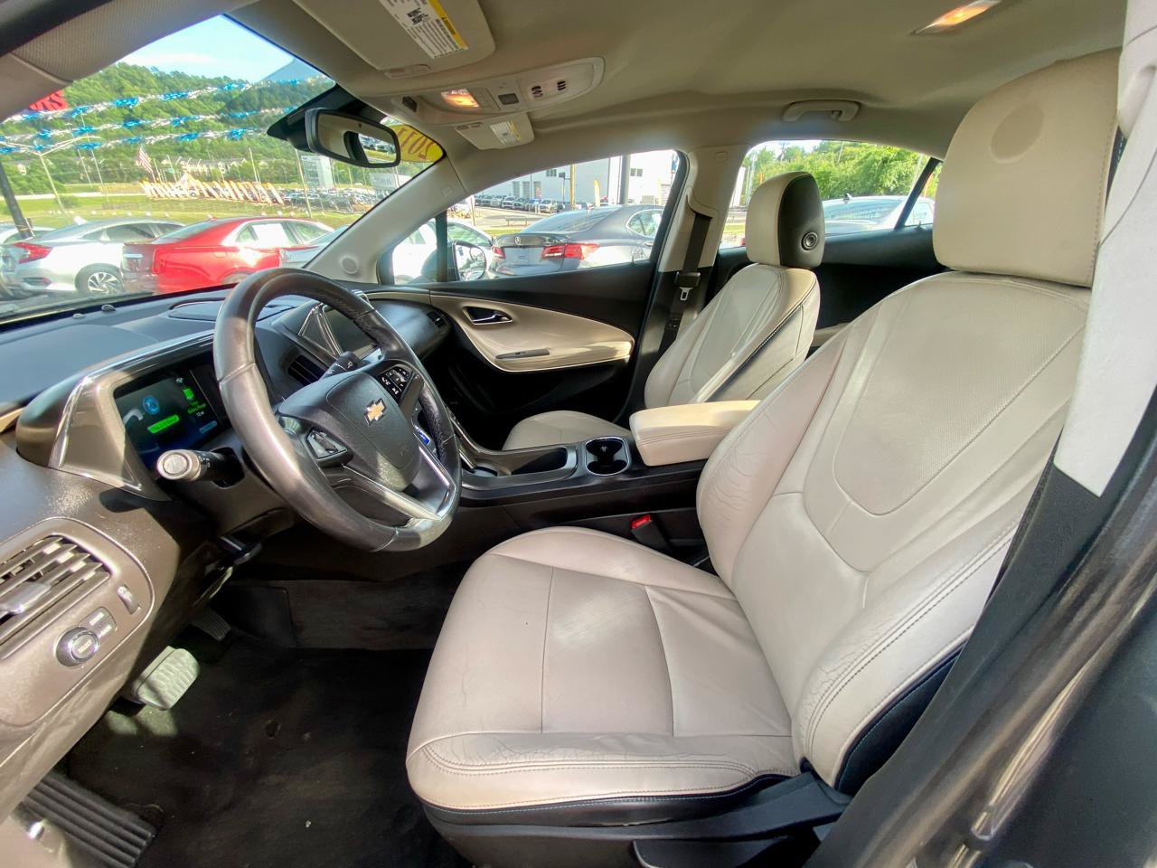 Used 2011 Chevrolet Volt Premium FWD image 11