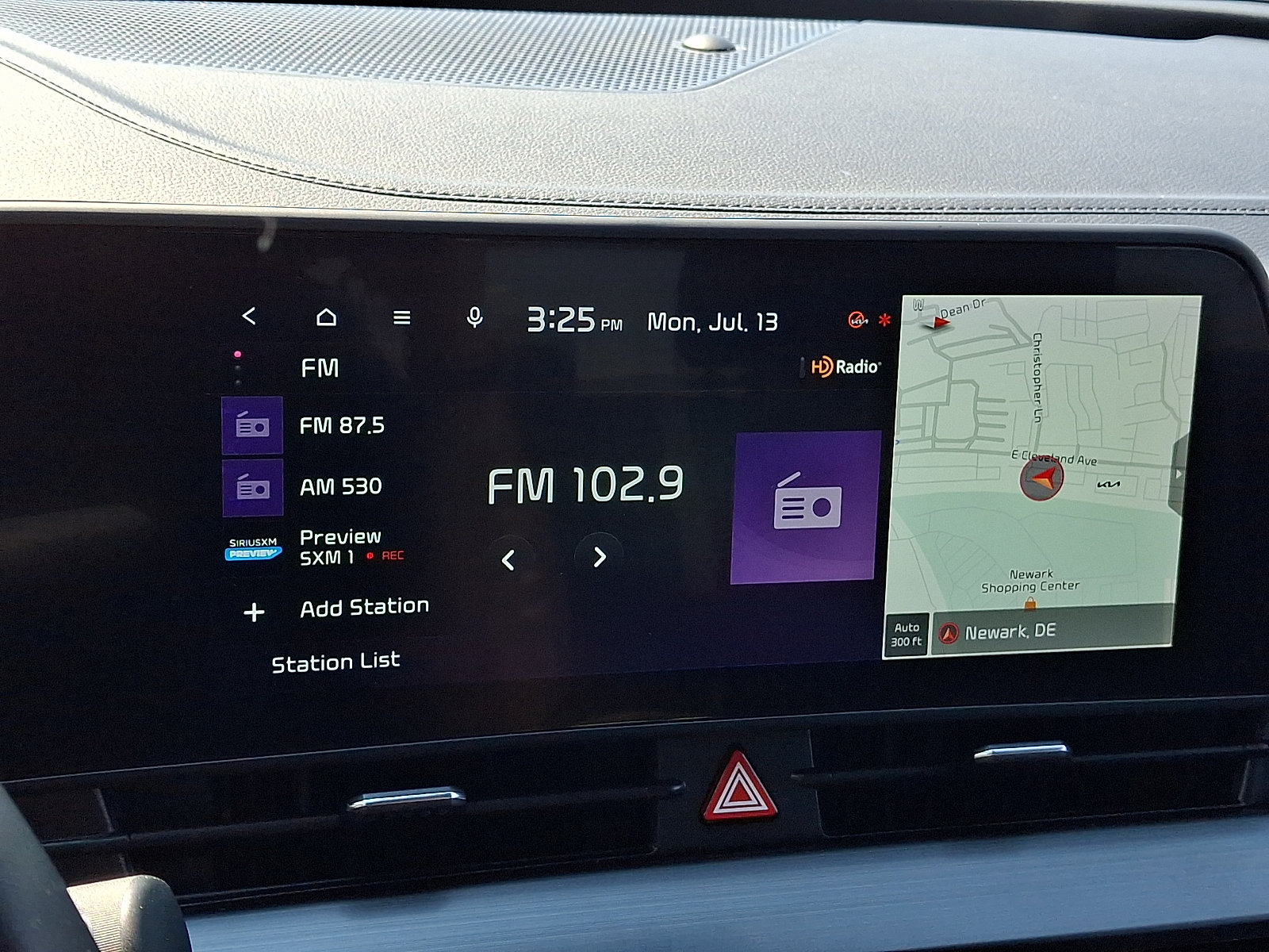 Certified 2023 Kia Sportage EX w/ EX Premium Package AWD/4WD image 17