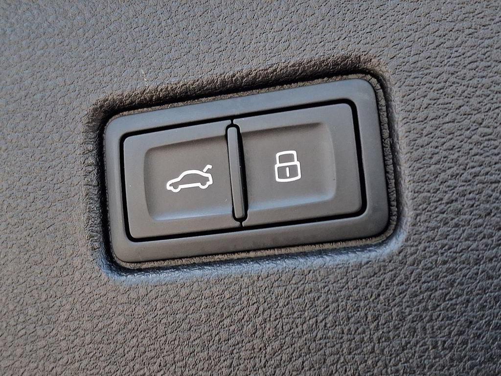 Used 2024 Audi SQ5 Premium Plus AWD/4WD image 29