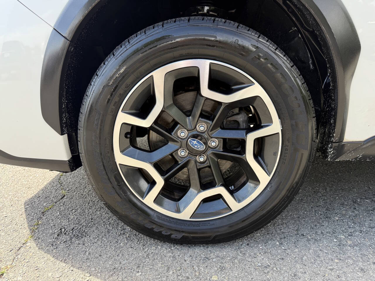 Used 2017 Subaru Crosstrek 2.0i AWD/4WD image 23