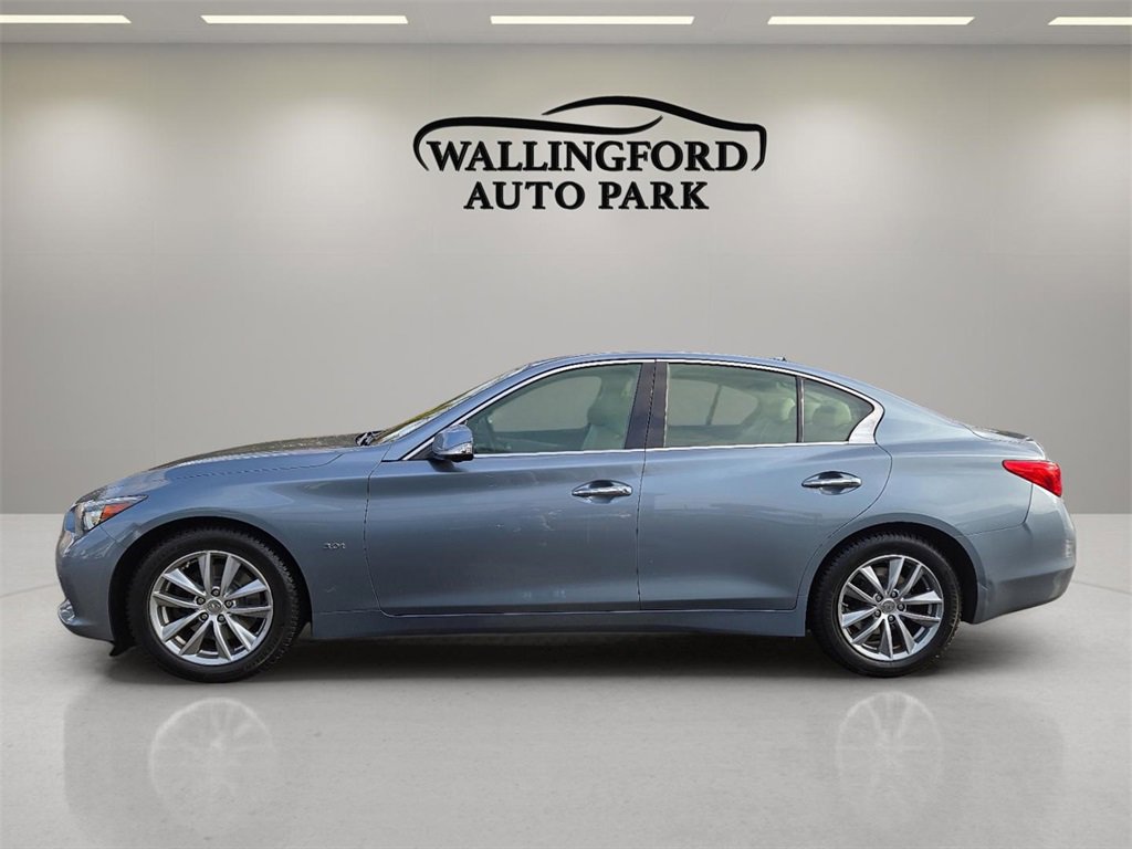 Used 2017 INFINITI Q50 3.0t Premium w/ Driver Assistance Package image 7