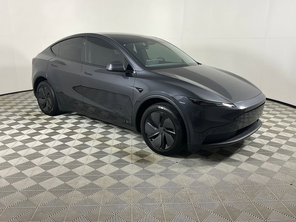 Used 2026 Tesla Model Y Long Range RWD image 6