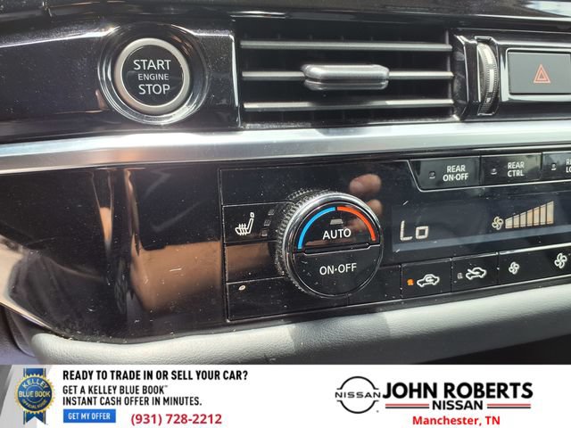 Used 2023 Nissan Pathfinder SL AWD/4WD image 24