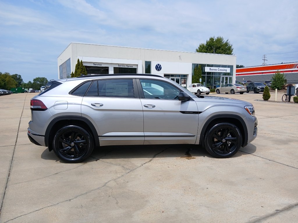 New 2026 Volkswagen Atlas Cross Sport SEL R-Line AWD/4WD image 8
