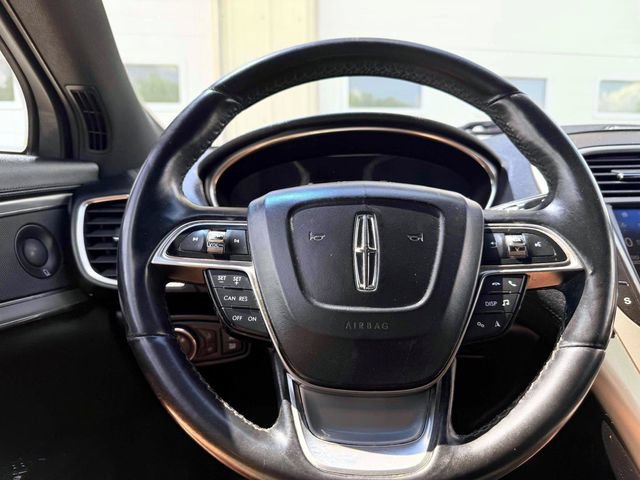 Used 2019 Lincoln Nautilus Select AWD/4WD image 22