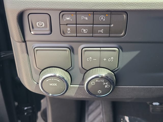New 2026 Chevrolet Suburban LS w/ LPO, Dark Essentials Package RWD image 24