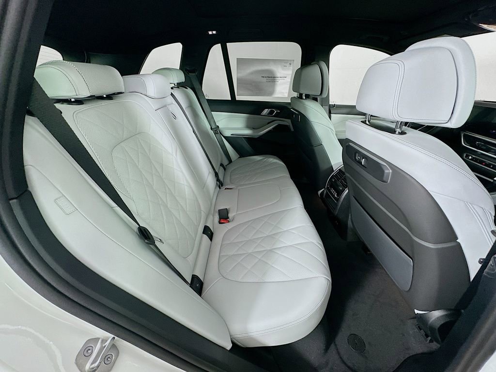 New 2026 BMW X5 xDrive40i w/ Climate Comfort Package image 35