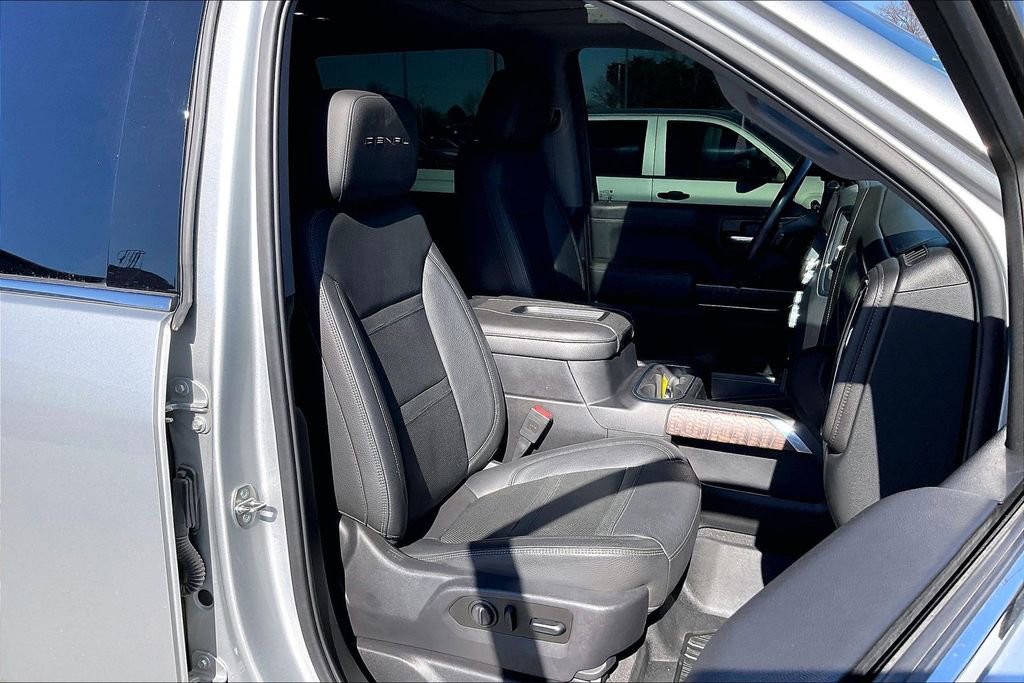 Used 2020 GMC Sierra 2500 Denali w/ Denali Ultimate Package image 10