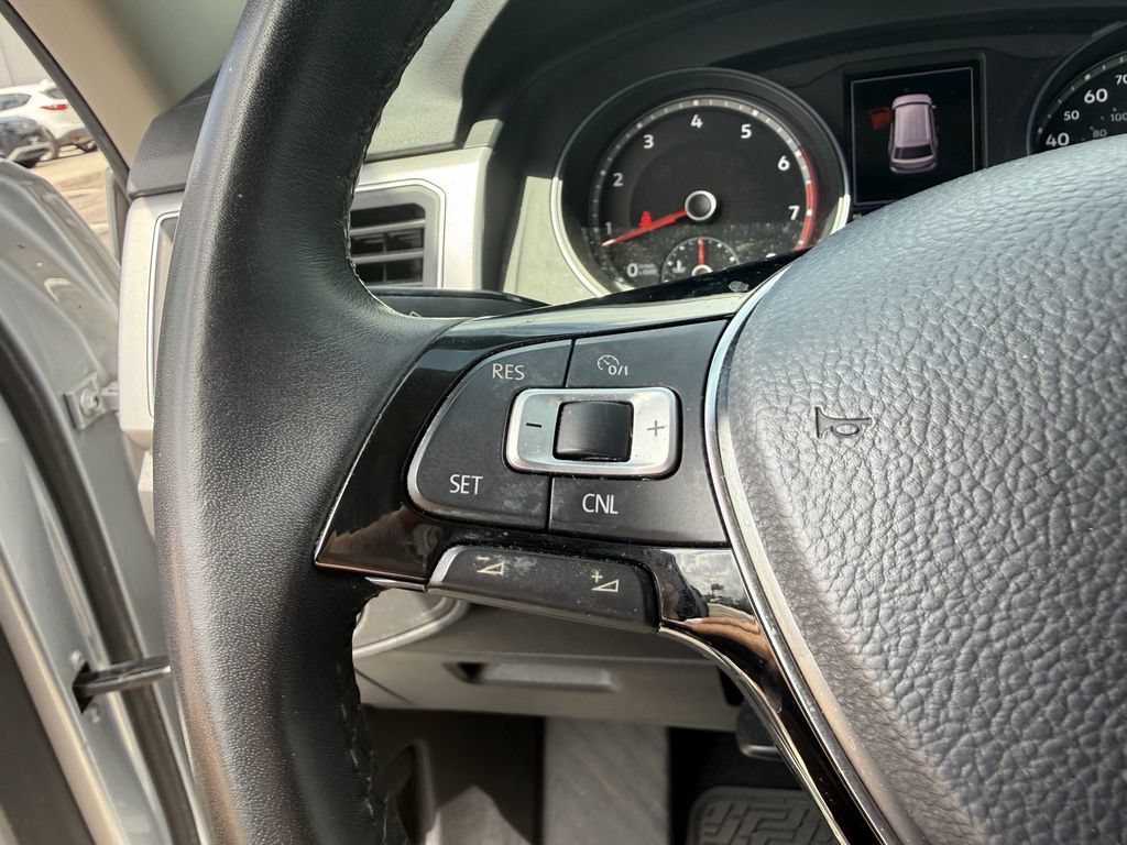 Used 2018 Volkswagen Atlas SE FWD image 16