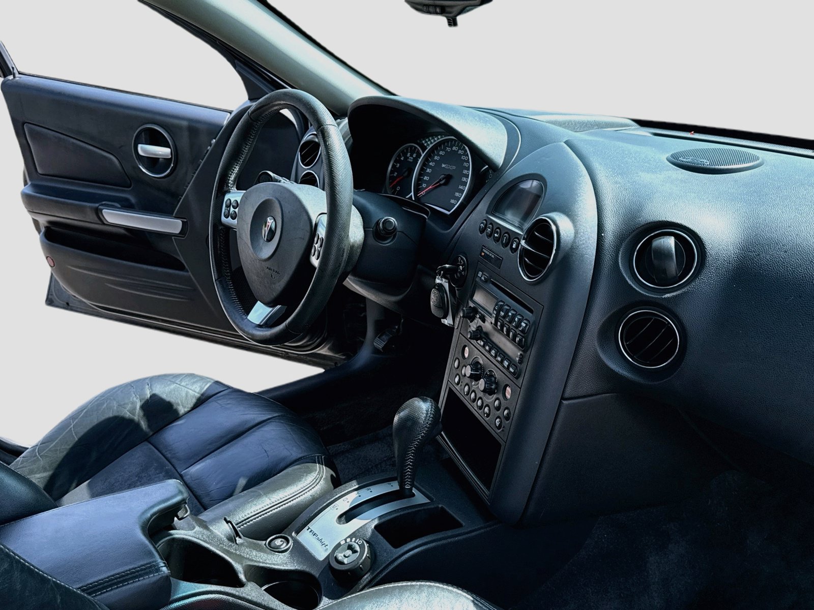 Used 2008 Pontiac Grand Prix GXP FWD image 15