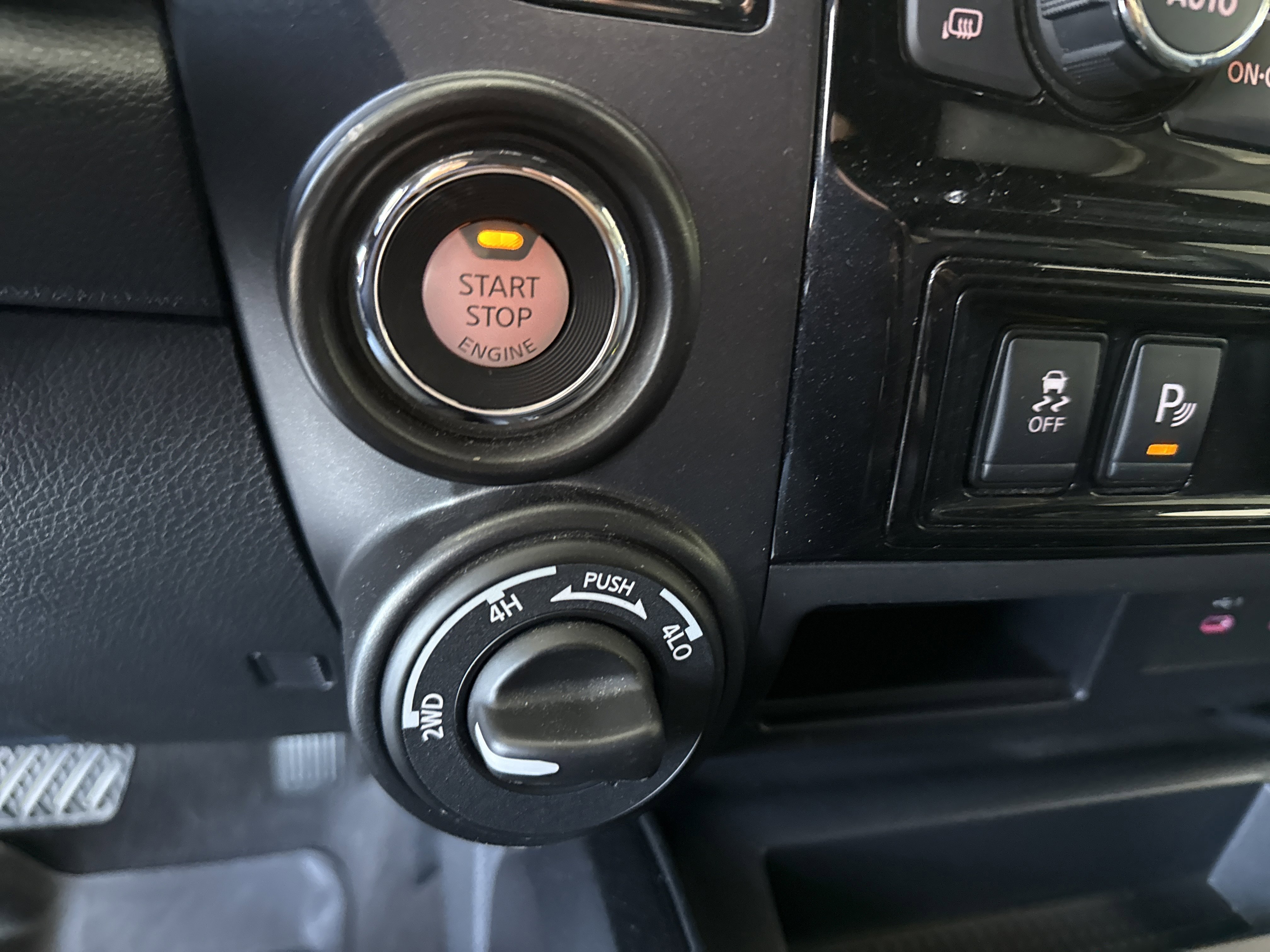 Used 2024 Nissan Titan PRO-4X w/ Off Road Protection Package image 35