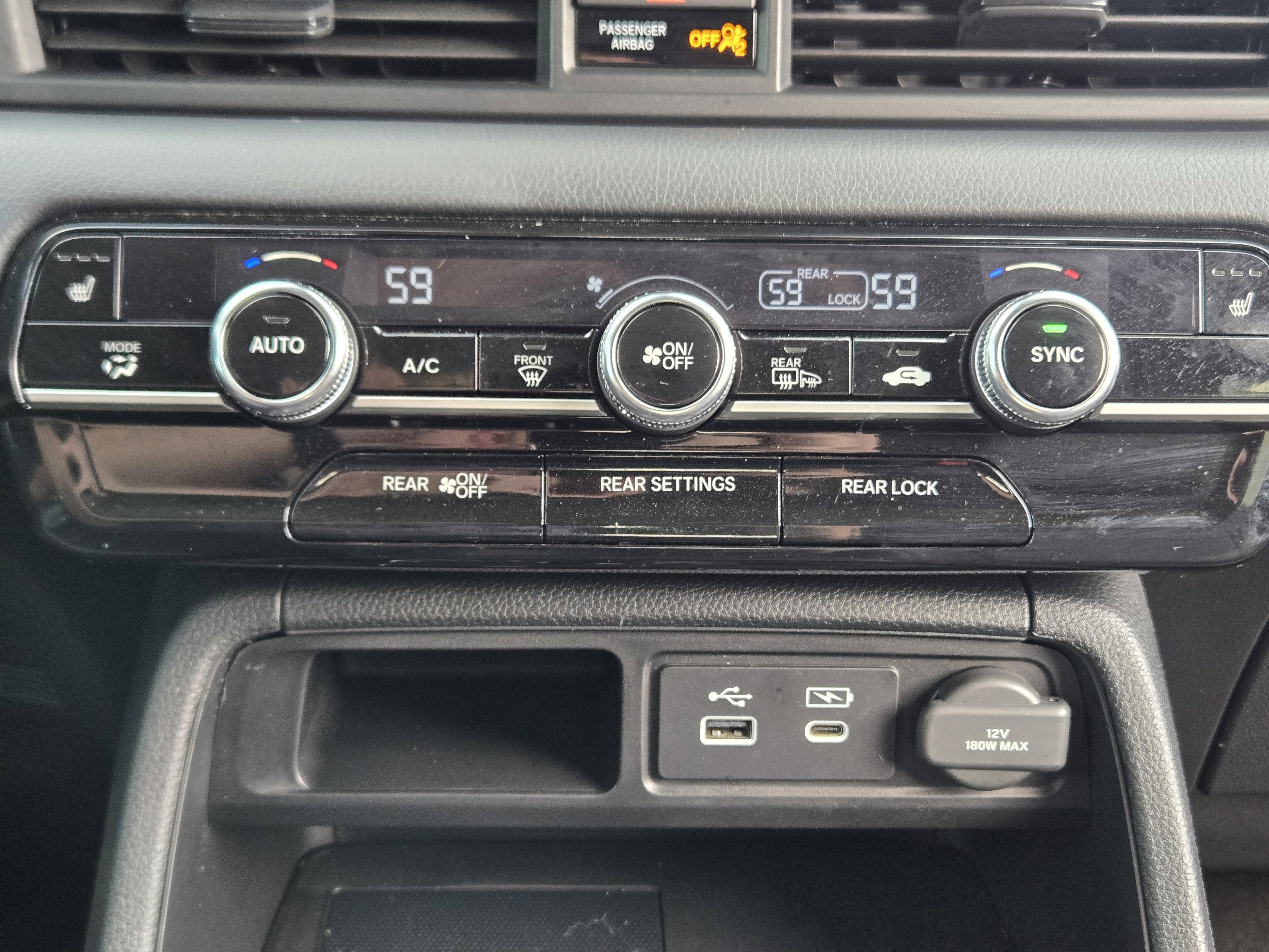 Used 2025 Honda Pilot Touring image 19