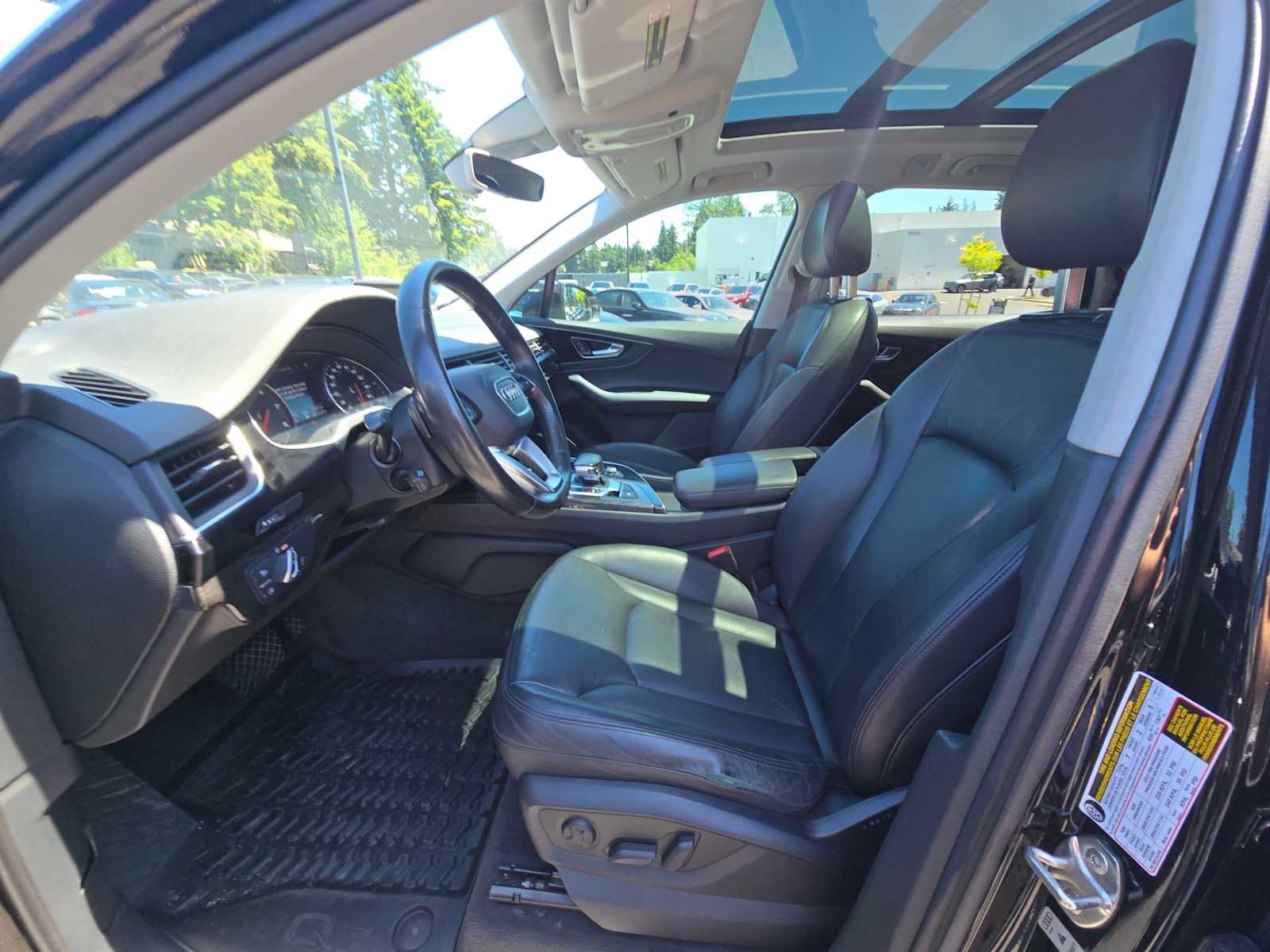 Used 2017 Audi Q7 3.0T Premium AWD/4WD image 21