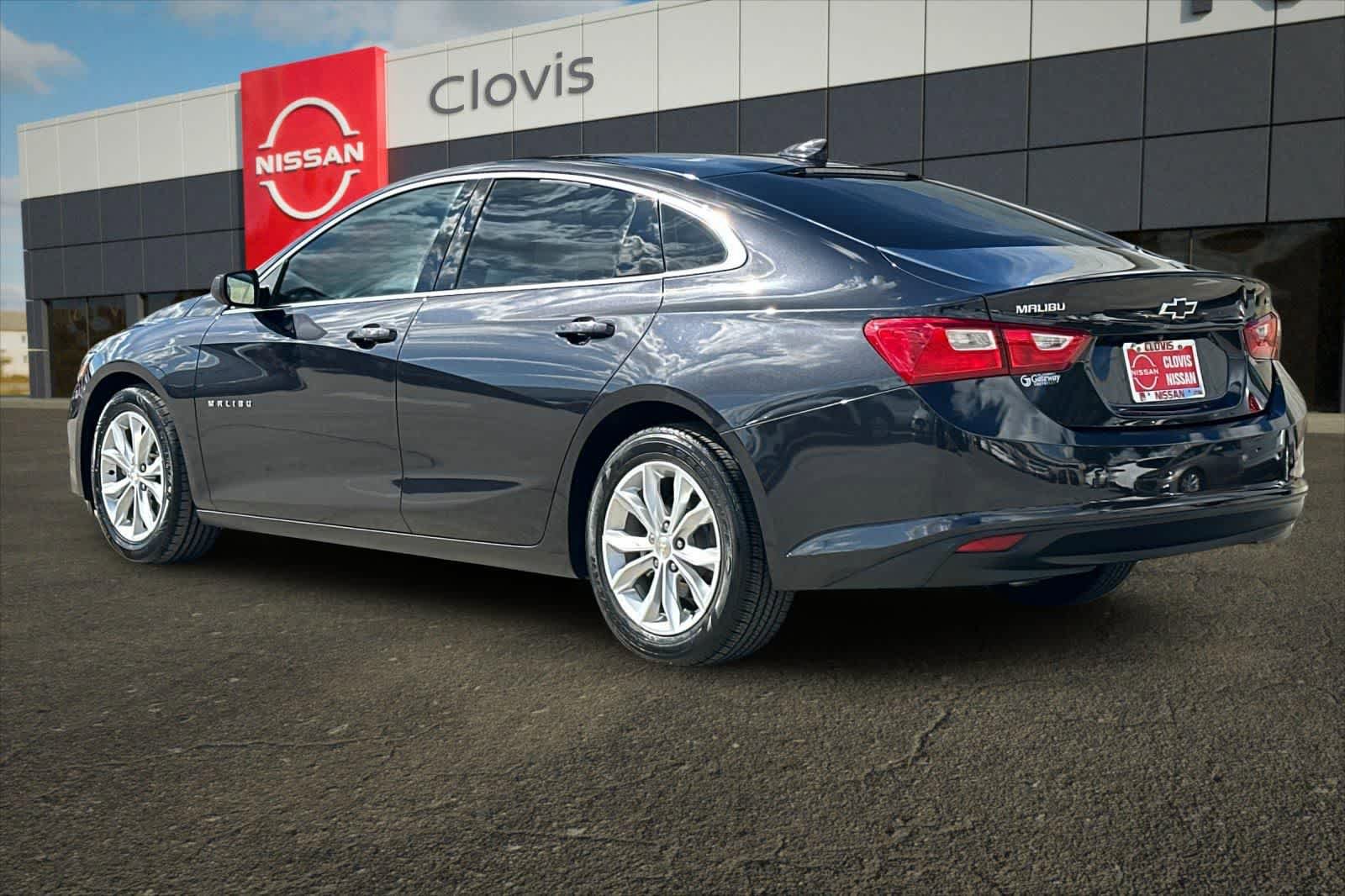 Used 2023 Chevrolet Malibu LT FWD image 7