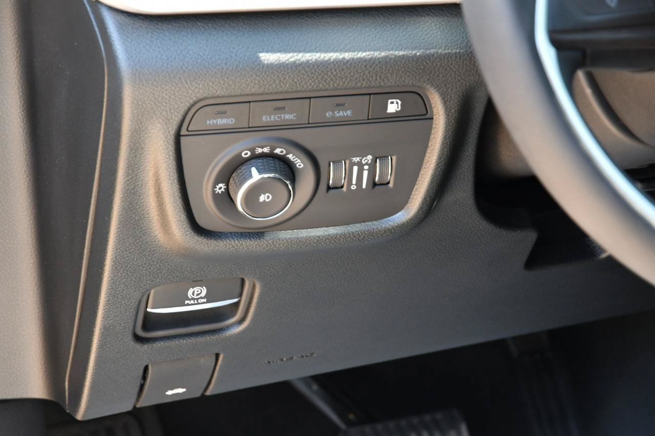 Used 2025 Jeep Grand Cherokee Limited 4xe AWD/4WD image 10