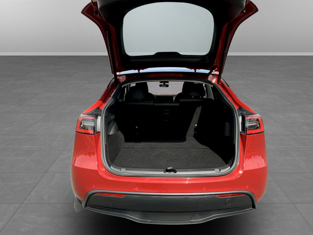 Used 2021 Tesla Model Y Long Range AWD/4WD image 12