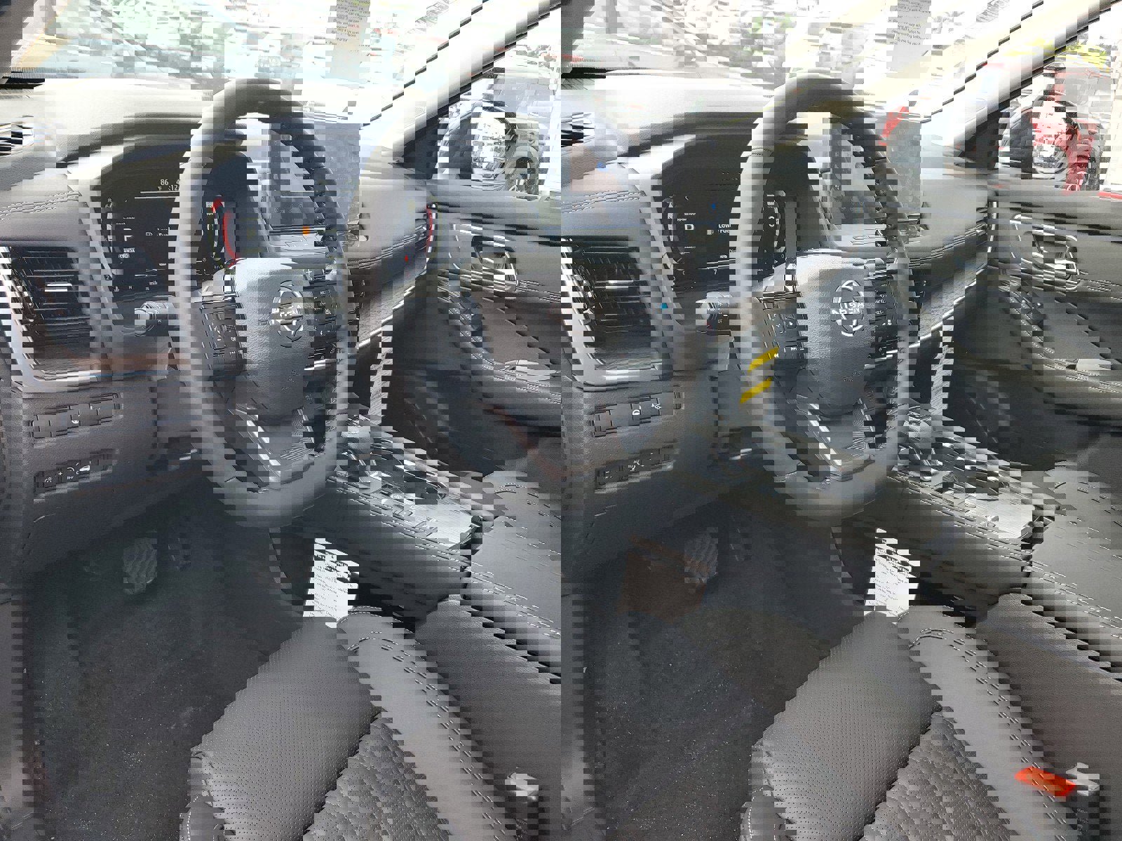 New 2025 Nissan Rogue Platinum w/ Platinum Premium Package image 9