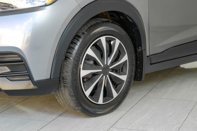 Used 2020 Nissan Kicks S w/ Interior Electronics Package FWD image 56