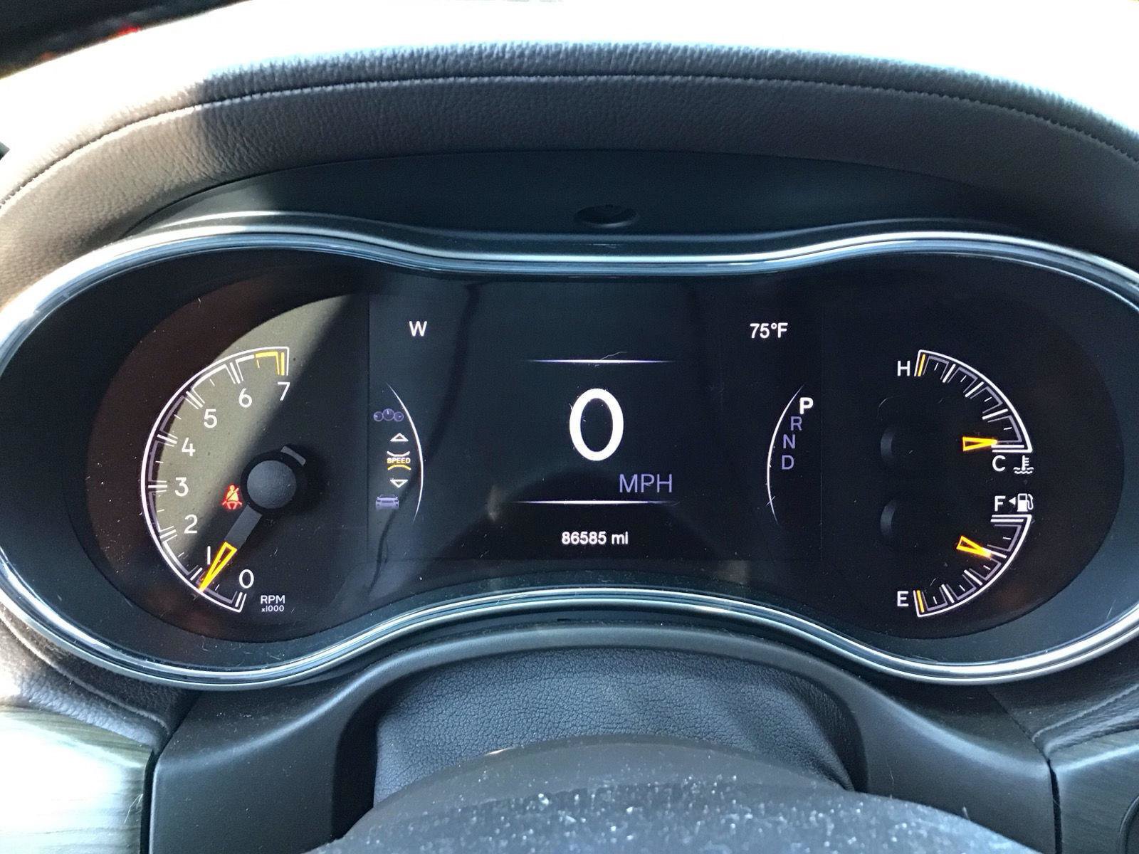 Used 2017 Jeep Grand Cherokee Overland RWD image 12
