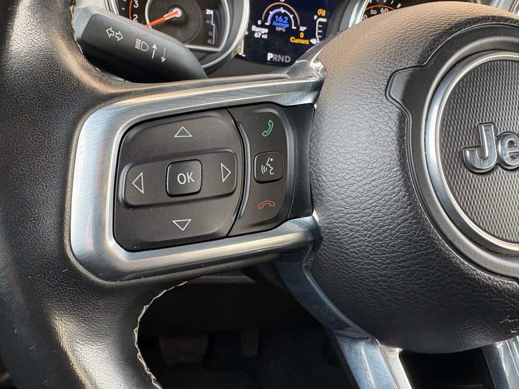 Used 2022 Jeep Wrangler Unlimited Sahara image 25