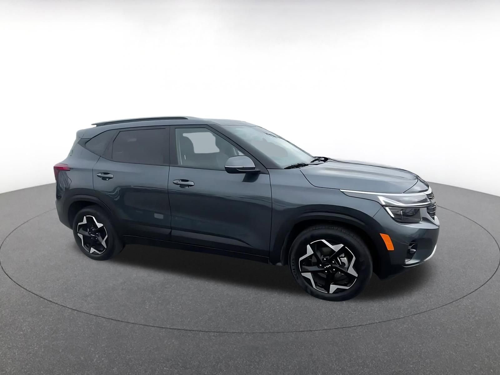Used 2025 Kia Seltos S video 2