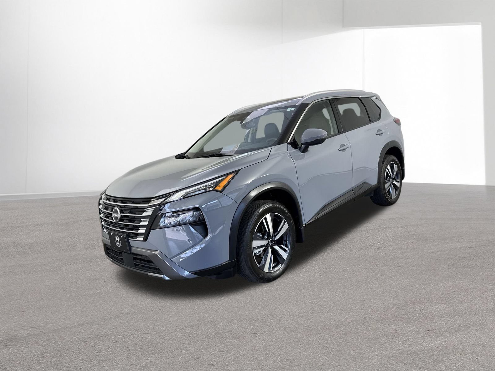 Used 2024 Nissan Rogue SL w/ SL Premium Package AWD/4WD image 2