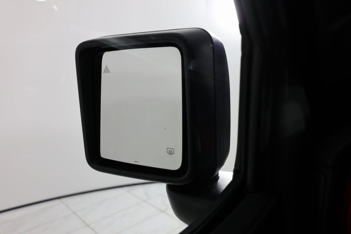 Used 2021 Jeep Wrangler Unlimited Rubicon AWD/4WD image 17