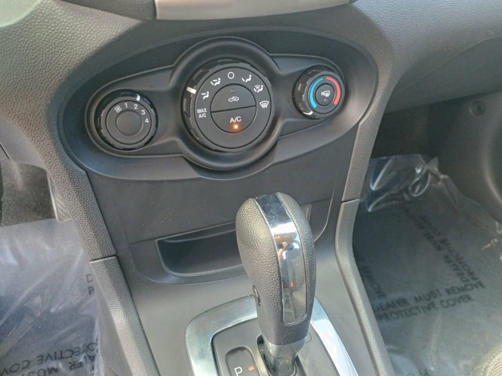 Used 2013 Ford Fiesta SE w/ Super Fuel Economy Pkg image 29