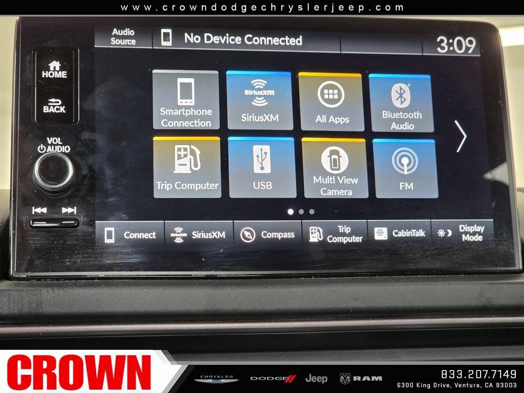 Used 2025 Honda Pilot TrailSport image 26