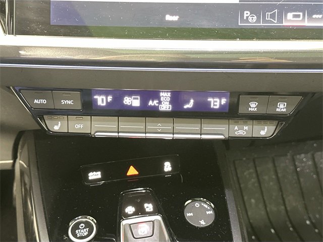 Used 2022 Audi Q4 e-tron Prestige image 15