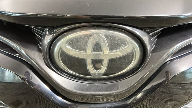 Used 2019 Toyota Camry LE FWD image 8