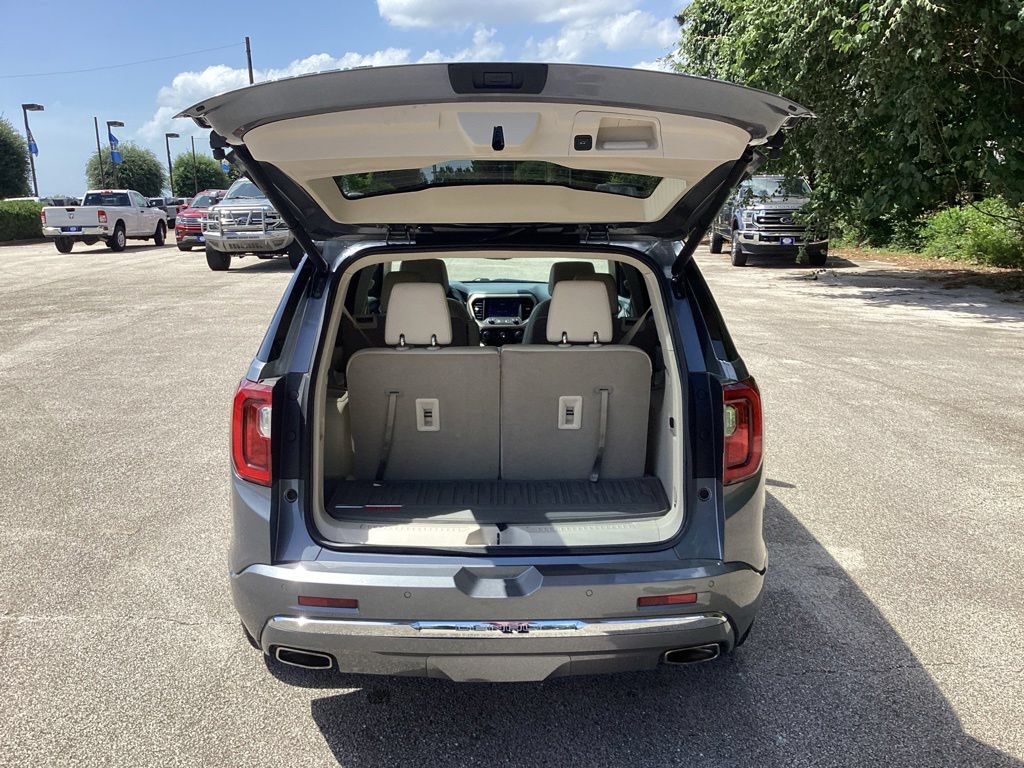 Used 2022 GMC Acadia Denali w/ Denali Technology Package AWD/4WD image 11
