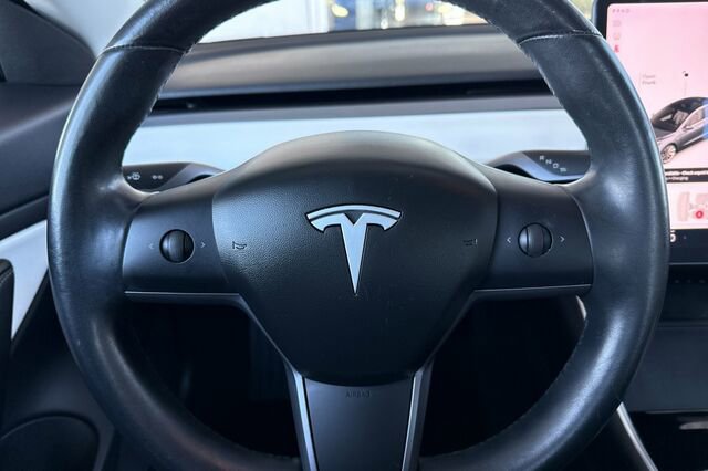 Used 2019 Tesla Model 3 Standard Range RWD image 22