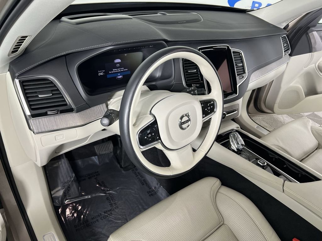 Used 2023 Volvo XC90 B6 Ultimate image 11
