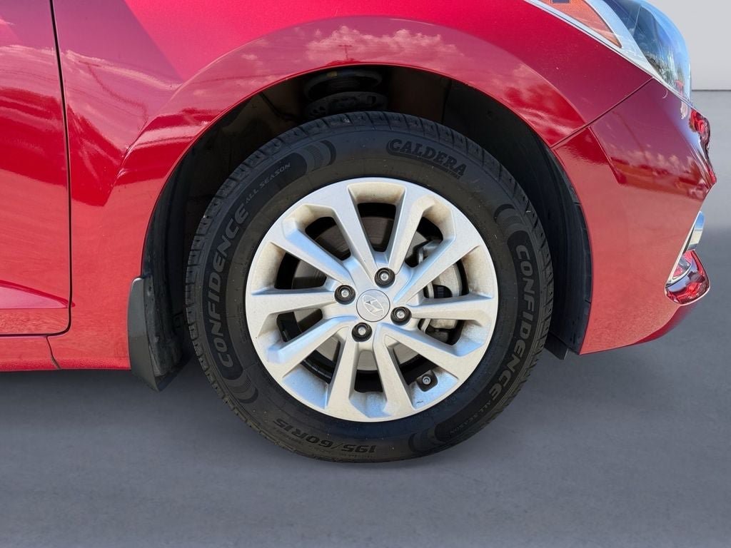 Used 2022 Hyundai Accent SEL FWD image 9