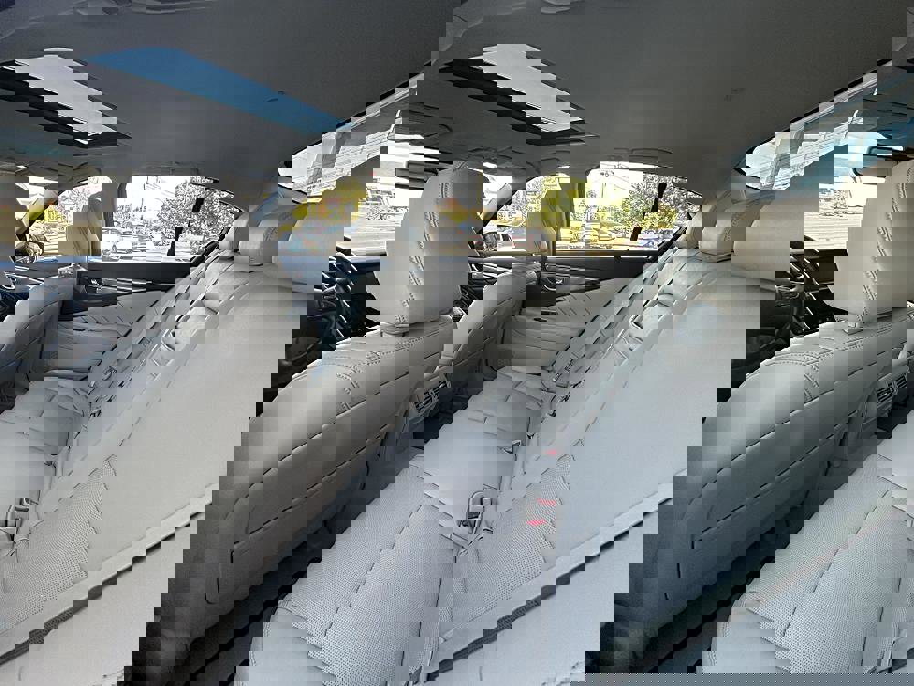 Used 2016 INFINITI Q50 Premium w/ Driver Assistance Package image 13