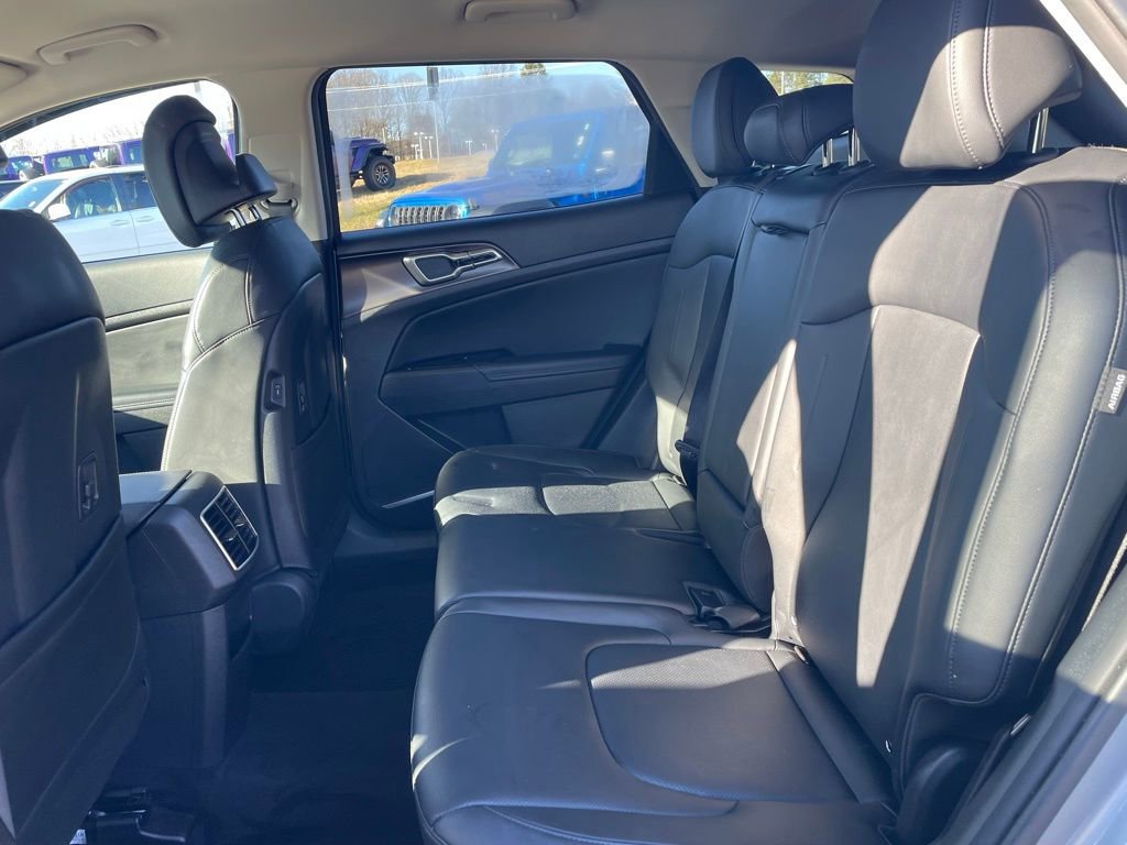 Used 2024 Kia Sportage EX image 9