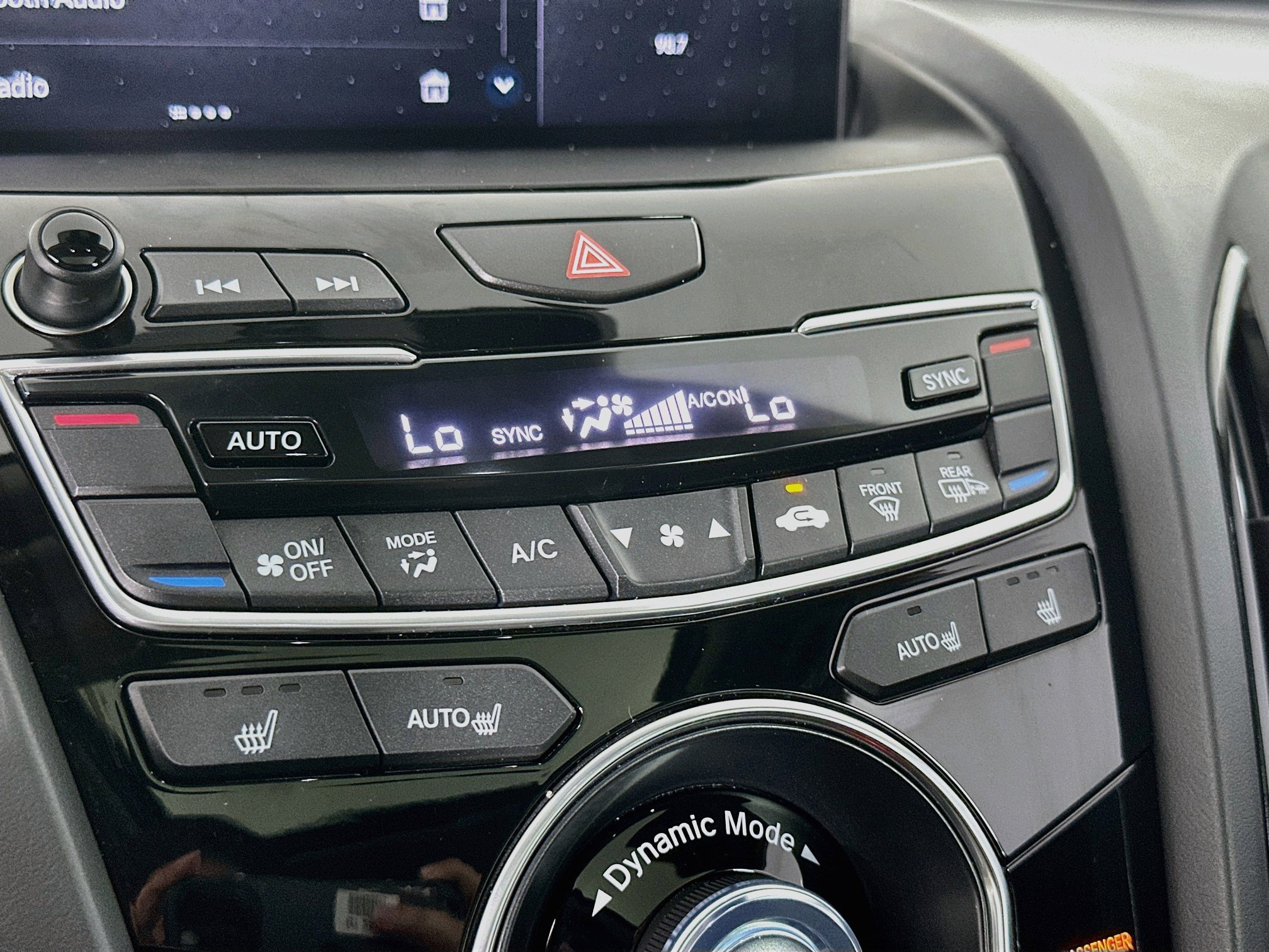 Used 2024 Acura RDX w/ Technology Package AWD/4WD image 23