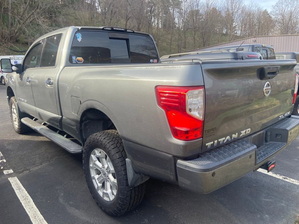 Used 2016 Nissan Titan SL image 8