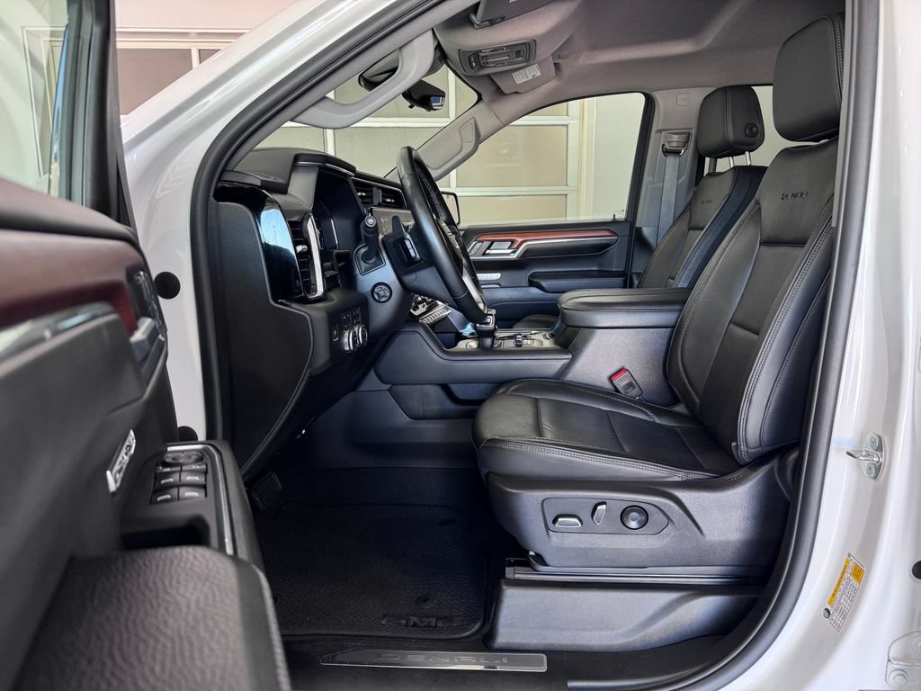 Certified 2023 GMC Sierra 1500 Denali w/ Technology Package AWD/4WD image 10