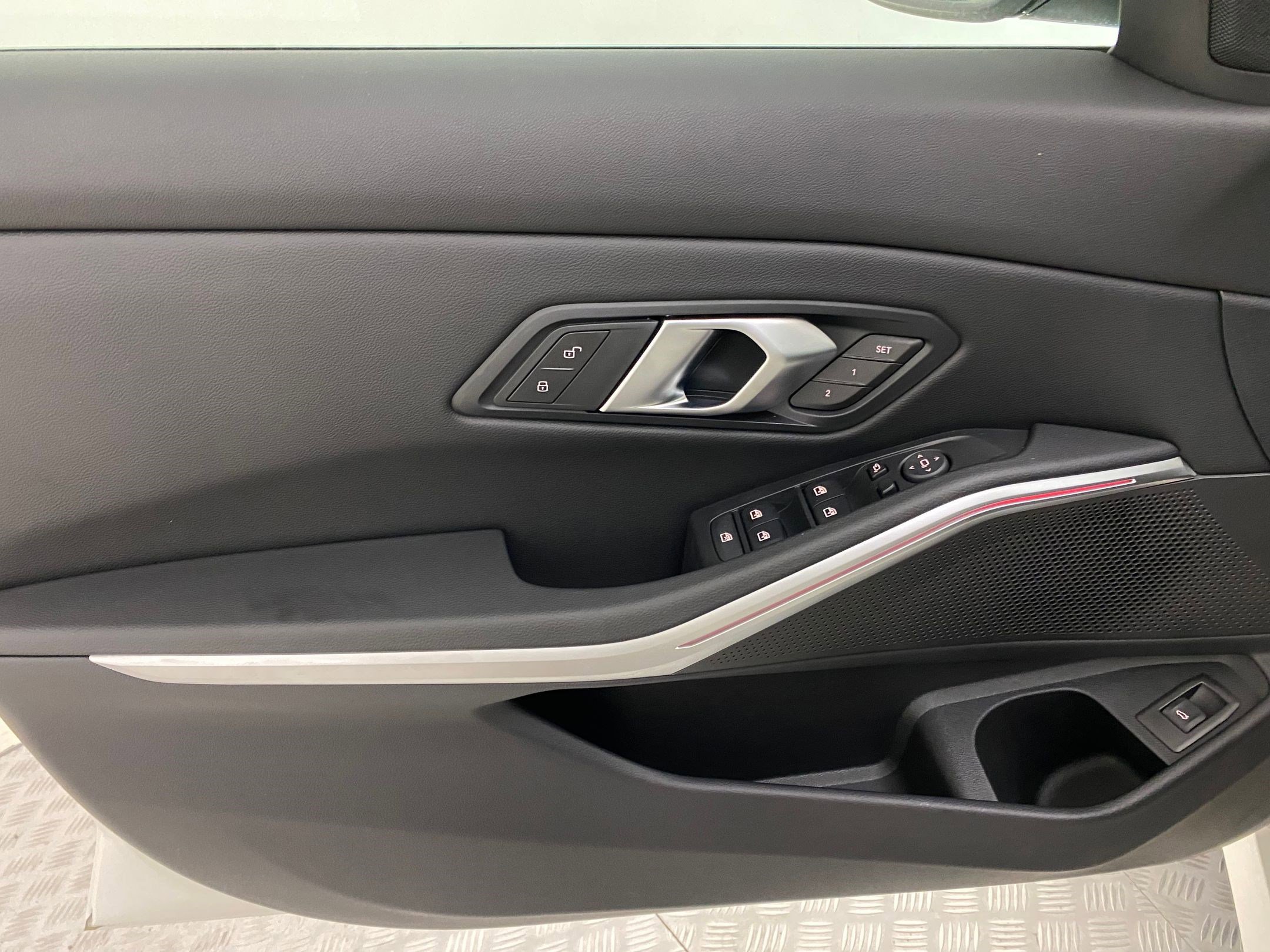 New 2025 BMW 330i xDrive Sedan w/ Convenience Package image 11