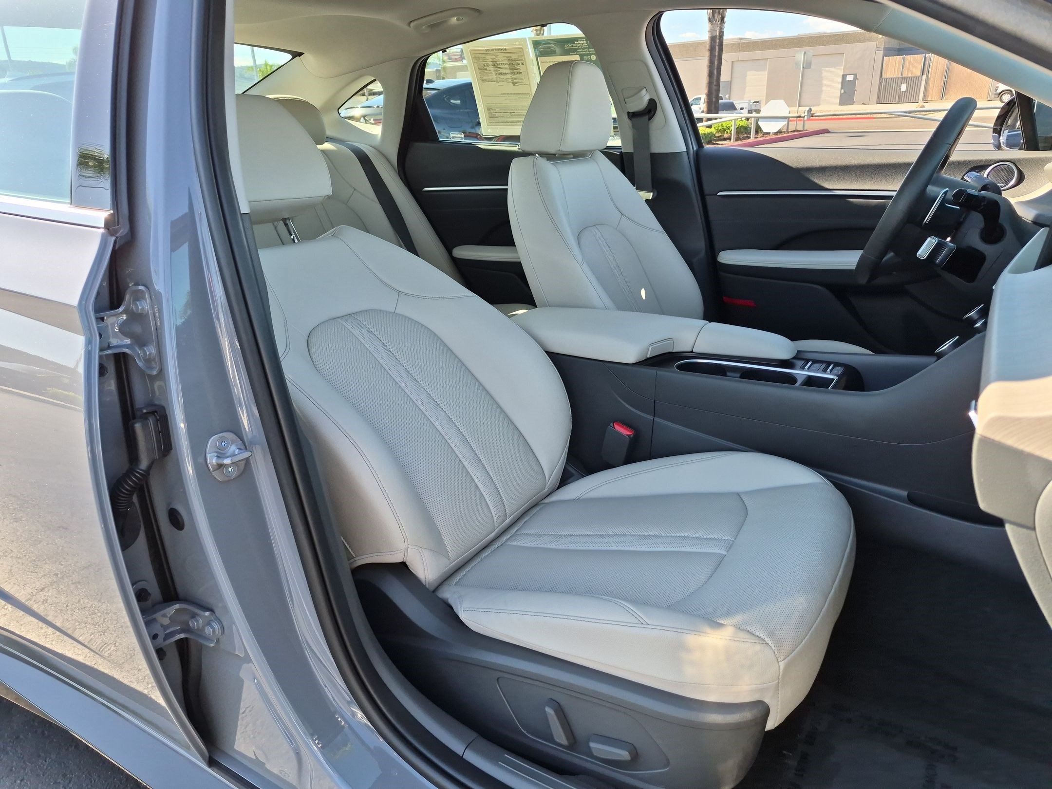 Used 2024 Hyundai Sonata Limited FWD image 33
