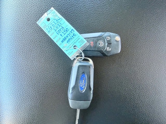Used 2021 Ford F250 Lariat w/ Chrome Package image 28