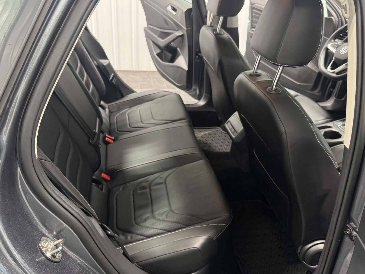 Used 2022 Volkswagen Jetta SEL FWD image 25