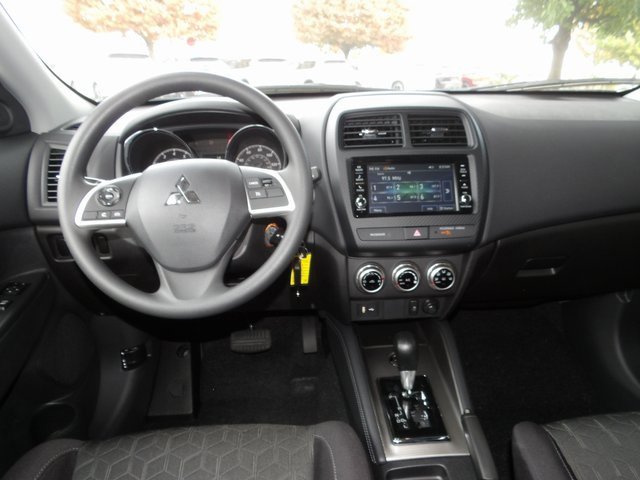 New 2025 Mitsubishi Outlander Sport SE image 12